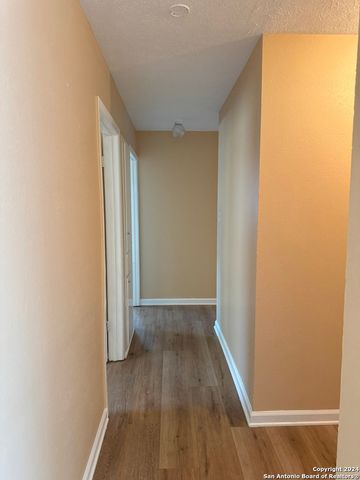 1005 VALLEY FORGE DR, Schertz, TX 78154