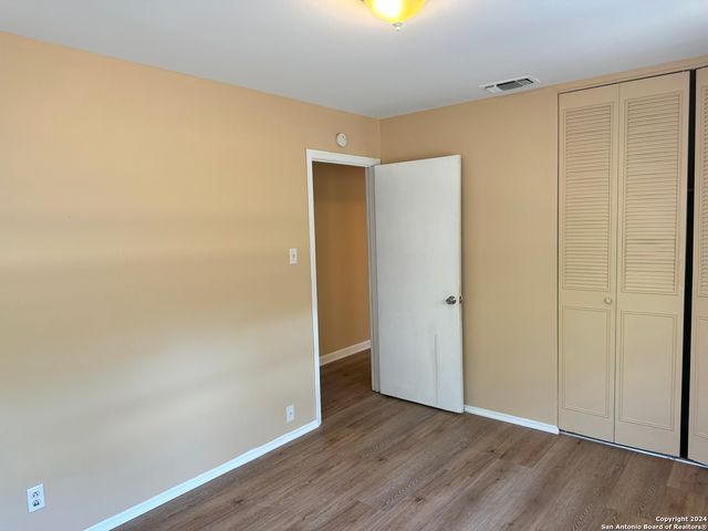 1005 VALLEY FORGE DR, Schertz, TX 78154