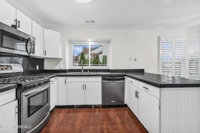 80 Major Drive, Sayreville, NJ 08872