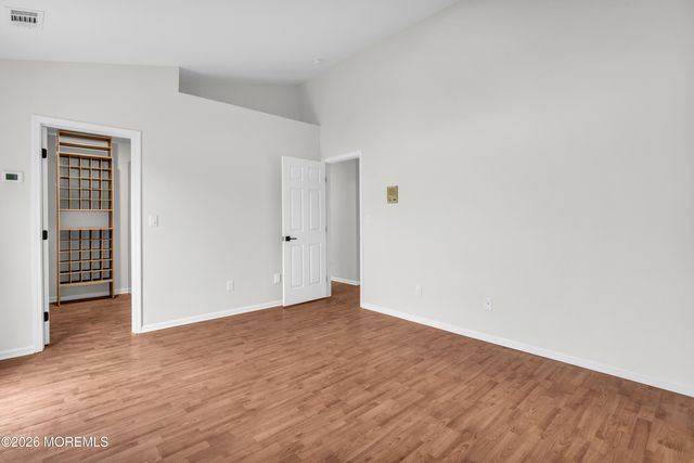 80 Major Drive, Sayreville, NJ 08872