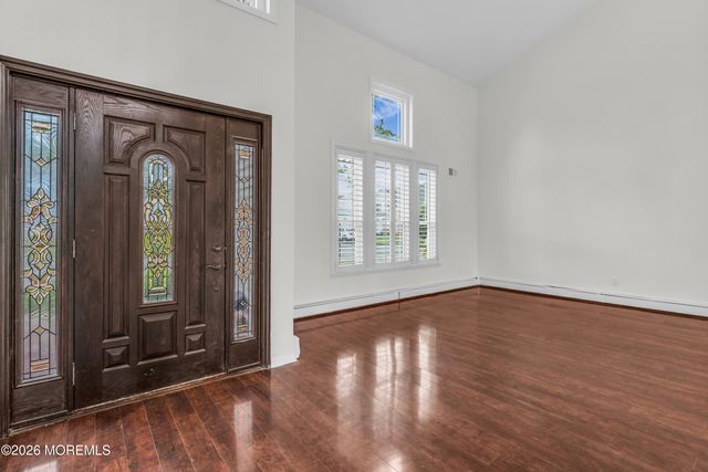 80 Major Drive, Sayreville, NJ 08872