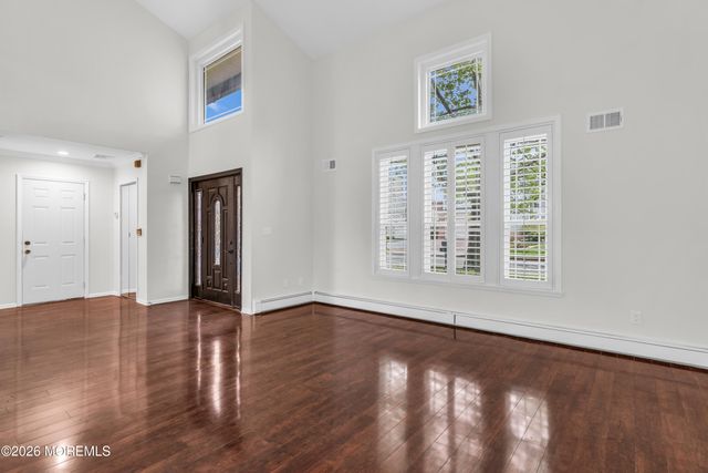 80 Major Drive, Sayreville, NJ 08872