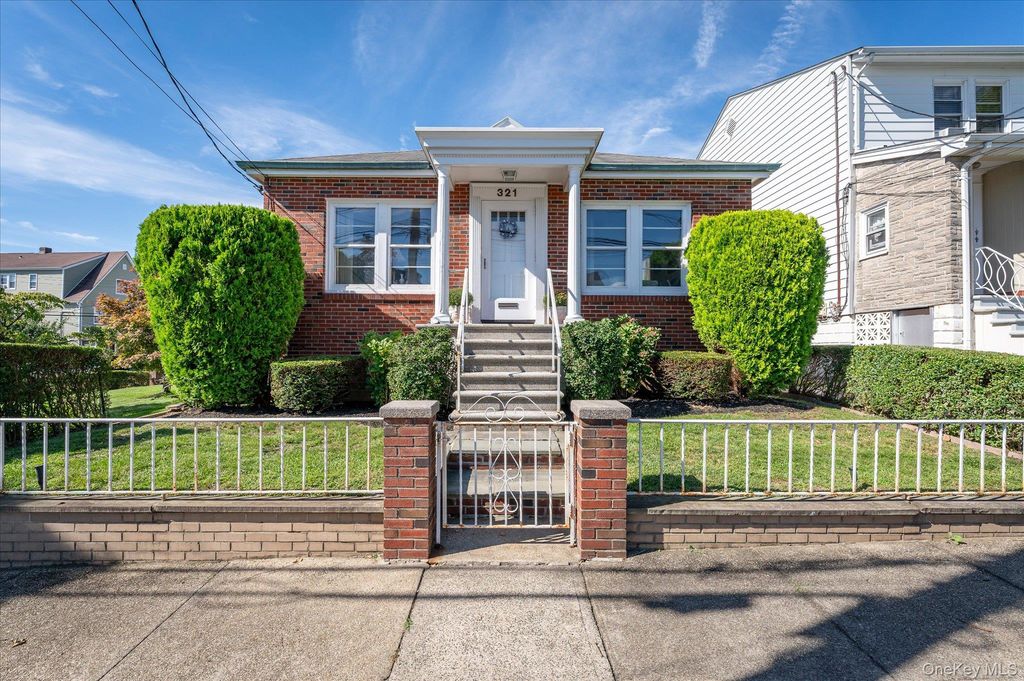 321 Hayward Street, Yonkers, NY 10704 — exterior