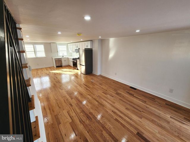 1374 KIMBERLY DR, Philadelphia, PA 19151