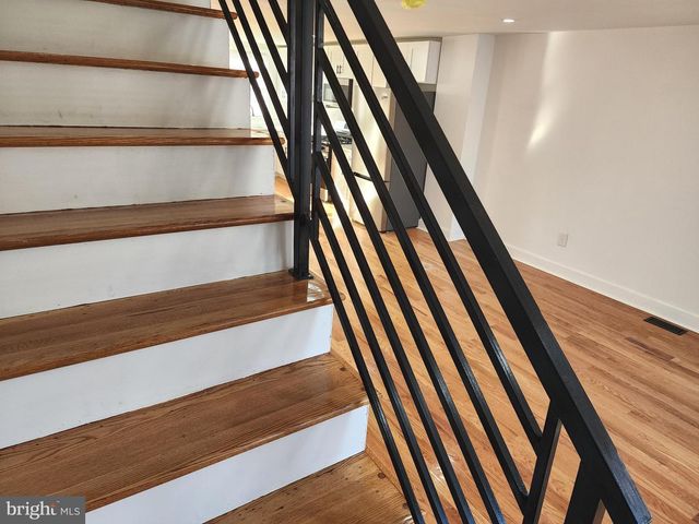 1374 KIMBERLY DR, Philadelphia, PA 19151