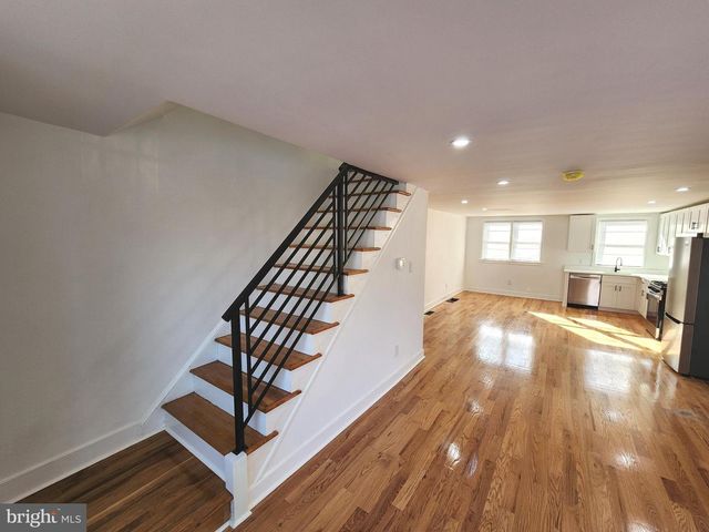 1374 KIMBERLY DR, Philadelphia, PA 19151