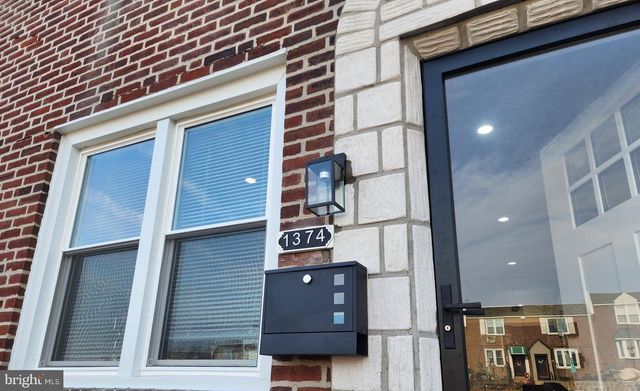 1374 KIMBERLY DR, Philadelphia, PA 19151