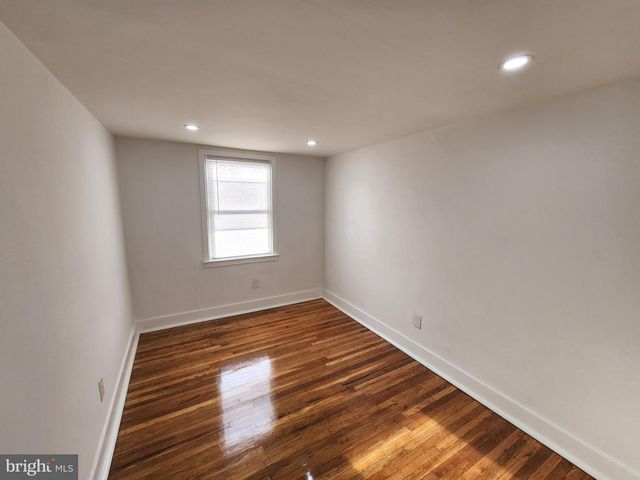 1374 KIMBERLY DR, Philadelphia, PA 19151