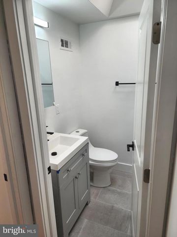 1374 KIMBERLY DR, Philadelphia, PA 19151