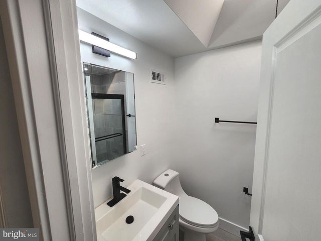 1374 KIMBERLY DR, Philadelphia, PA 19151