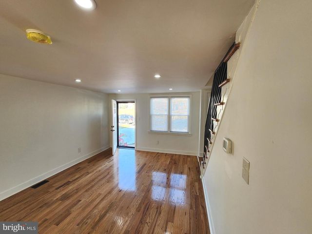 1374 KIMBERLY DR, Philadelphia, PA 19151