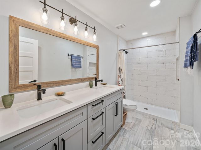 1280 Old Mine Fork Road, Burnsville, NC 28714