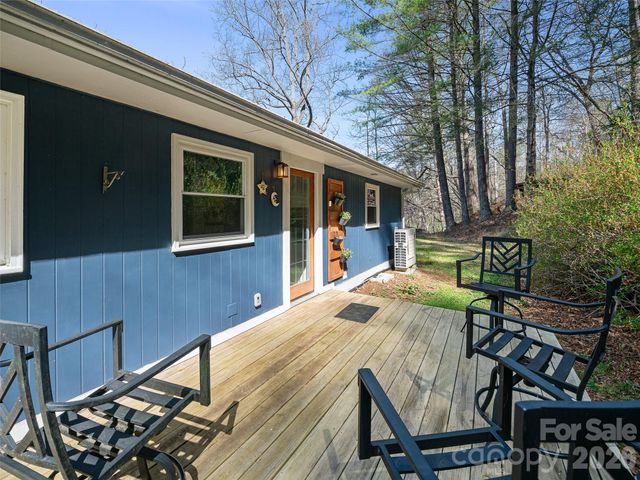 1280 Old Mine Fork Road, Burnsville, NC 28714