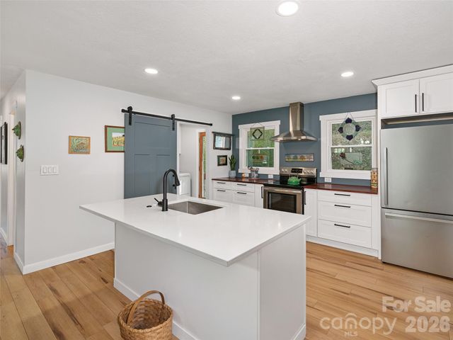 1280 Old Mine Fork Road, Burnsville, NC 28714