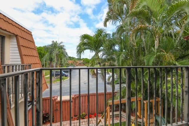 2903 SW 11th Place N, Deerfield Beach, FL 33442