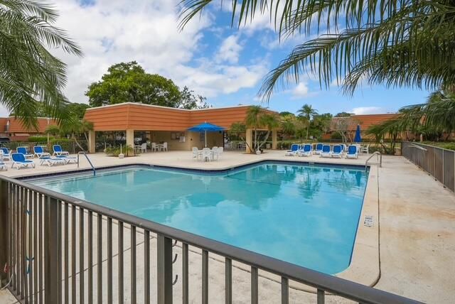 2903 SW 11th Place N, Deerfield Beach, FL 33442