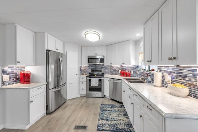 2107 PALMA SOLA BOULEVARD 10, Bradenton, FL 34209