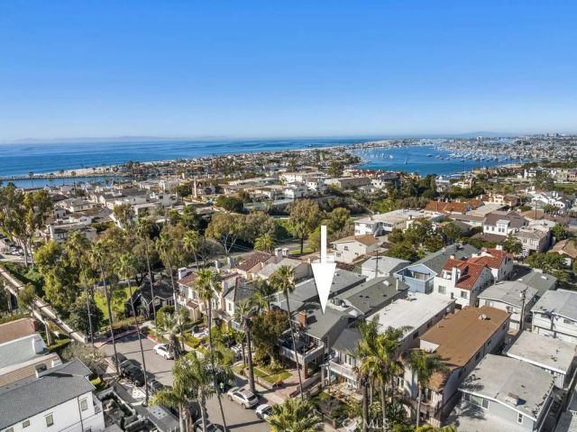411 Goldenrod B, Corona Del Mar, CA 92625