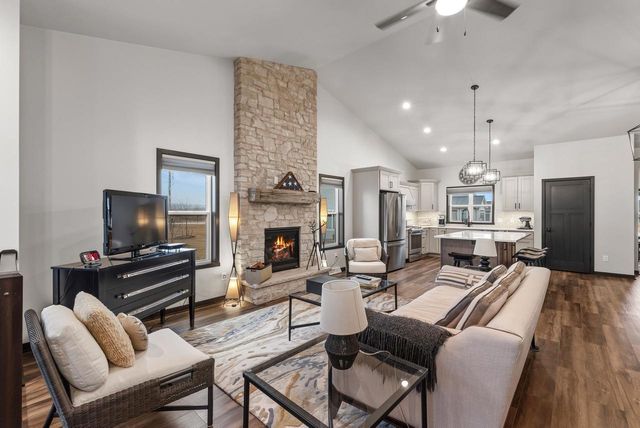 1400 LIGHTHOUSE VILLAGE ROAD, Fond Du Lac, WI 54937