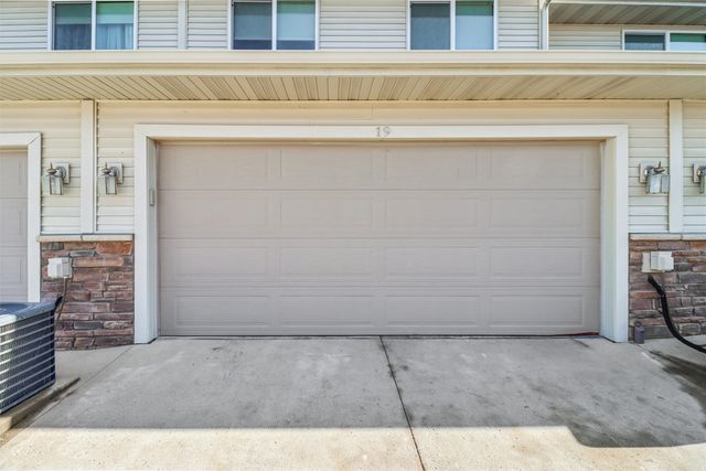 1401 N 6th Street 19, Indianola, IA 50125