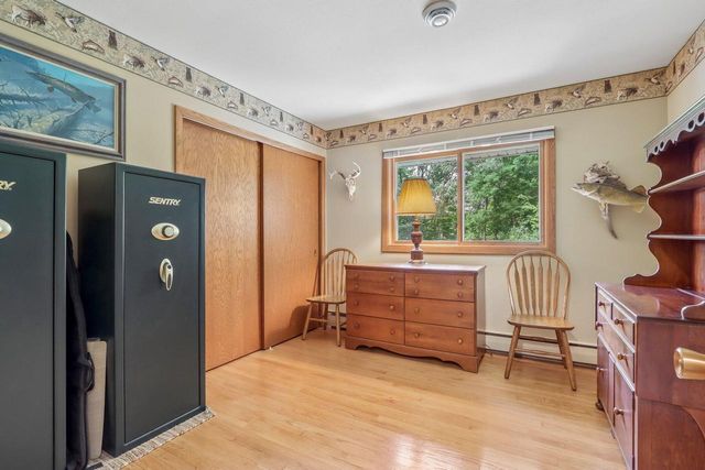 885 Tara Hill W, Hartford, WI 53027