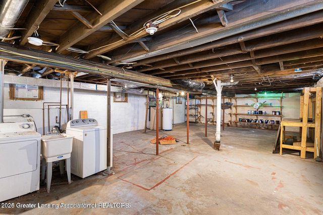 400 Lathrop Street, Lansing, MI 48912