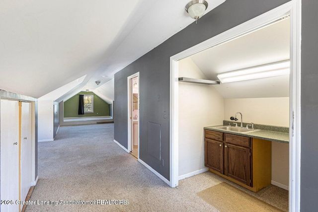 400 Lathrop Street, Lansing, MI 48912