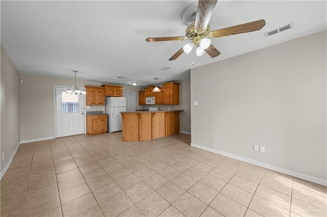 1402 W Kiwi Avenue, Pharr, TX 78577