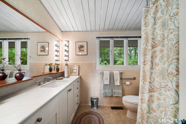 24 Mallard Point Road, Essex, CT 06426