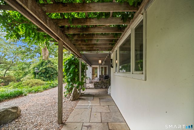 24 Mallard Point Road, Essex, CT 06426