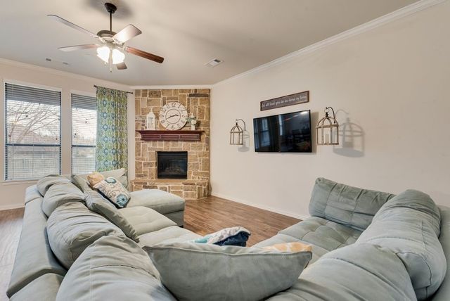 311 Covington Lane, Ovilla, TX 75154