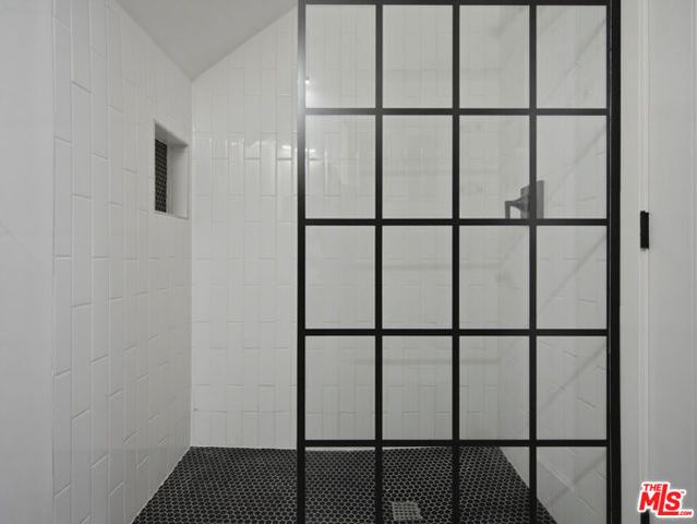 6350 Willoughby Avenue 9, Los Angeles, CA 90038
