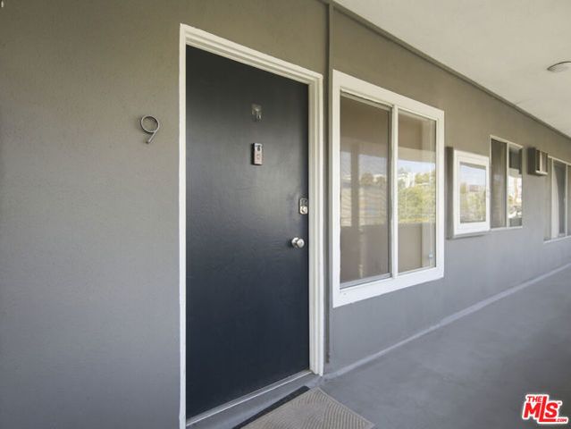 6350 Willoughby Avenue 9, Los Angeles, CA 90038