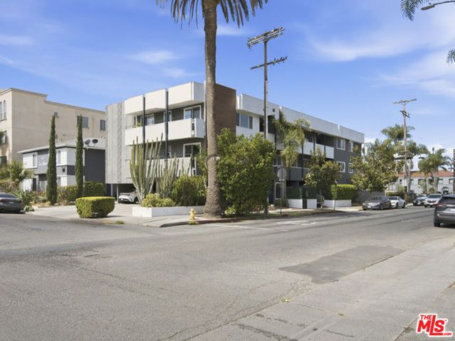 6350 Willoughby Avenue 9, Los Angeles, CA 90038
