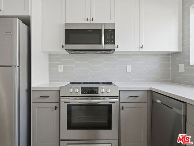 6350 Willoughby Avenue 9, Los Angeles, CA 90038