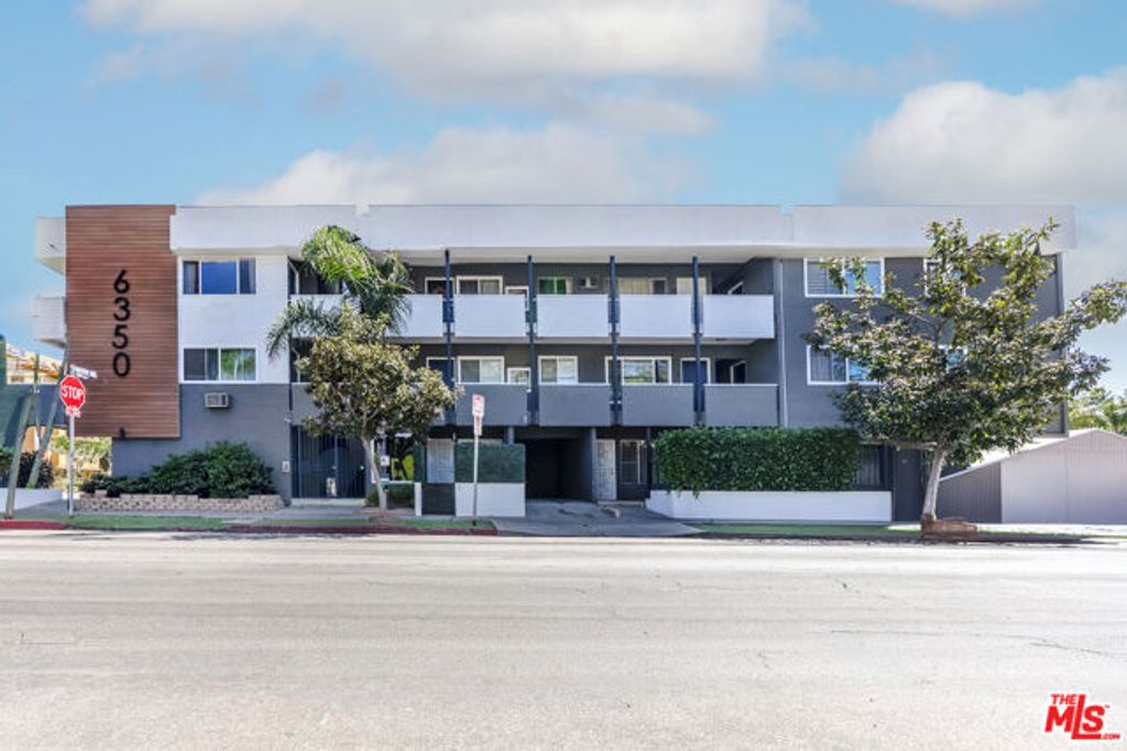 6350 Willoughby Avenue 9, Los Angeles, CA 90038