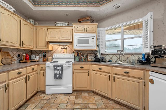 36038 Cedar Ridge Drive, Whitney, TX 76692