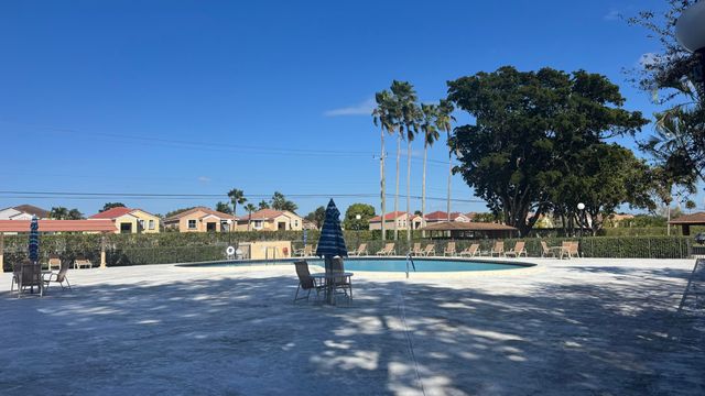 7388 NW 18th Street 102, Margate, FL 33063