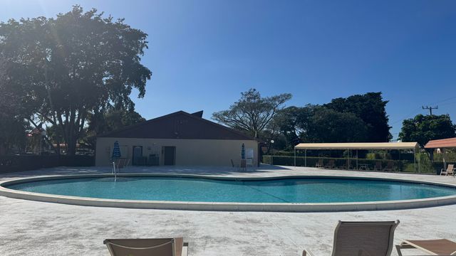 7388 NW 18th Street 102, Margate, FL 33063