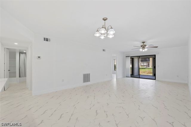 151 Cypress WAY E D3, Naples, FL 34110