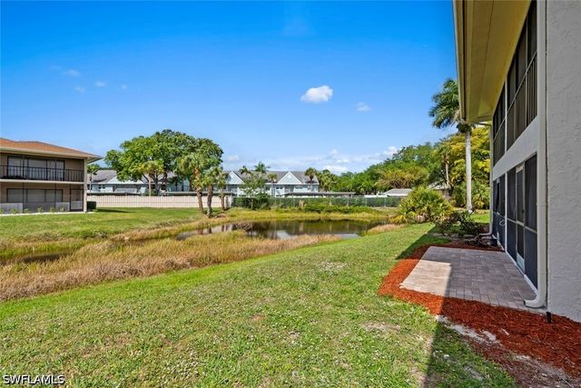 151 Cypress WAY E D3, Naples, FL 34110