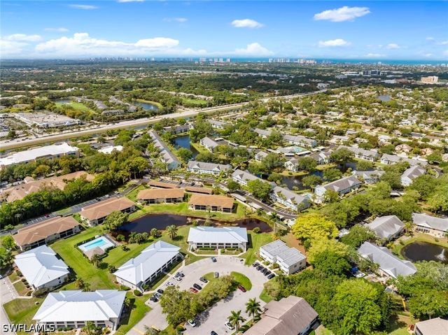 151 Cypress WAY E D3, Naples, FL 34110