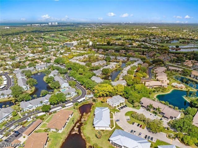 151 Cypress WAY E D3, Naples, FL 34110