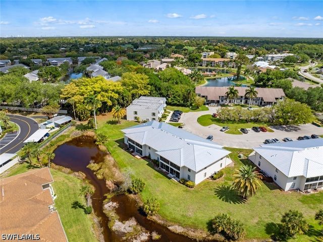 151 Cypress WAY E D3, Naples, FL 34110