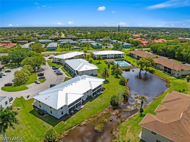 151 Cypress WAY E D3, Naples, FL 34110