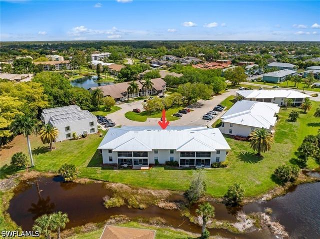 151 Cypress WAY E D3, Naples, FL 34110