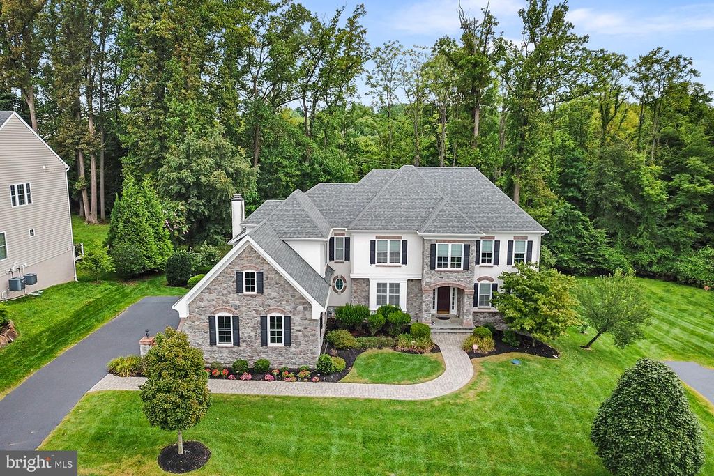 5 PINE VALLEY CT, GLEN MILLS, PA 19342 — exterior