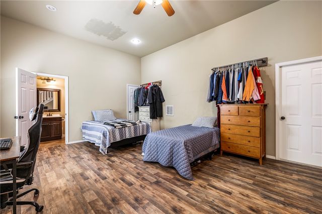 9 Llanon Lane, Bella Vista, AR 72714