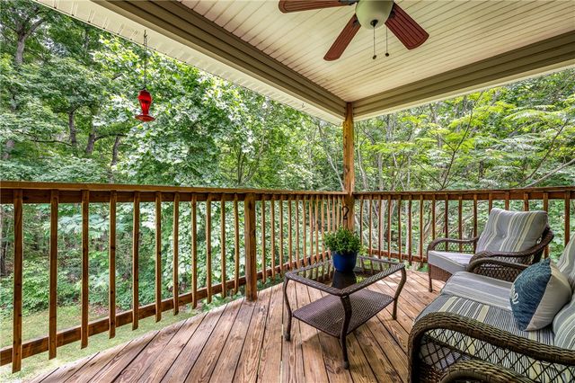9 Llanon Lane, Bella Vista, AR 72714