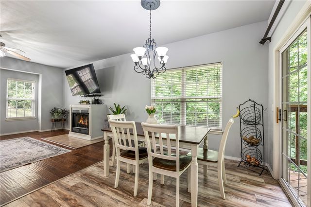 9 Llanon Lane, Bella Vista, AR 72714